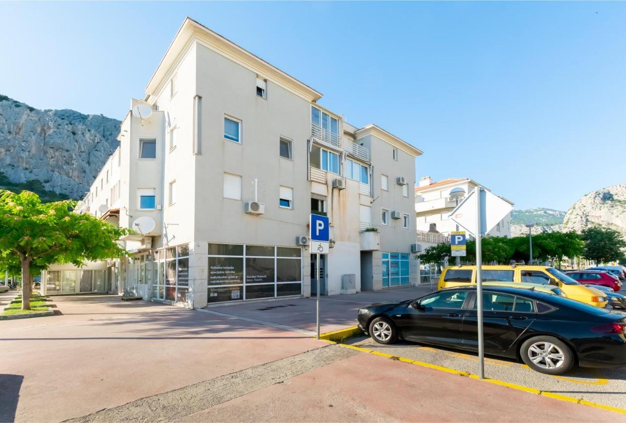 Apartment Pepalo,Omis Free Parking Екстериор снимка
